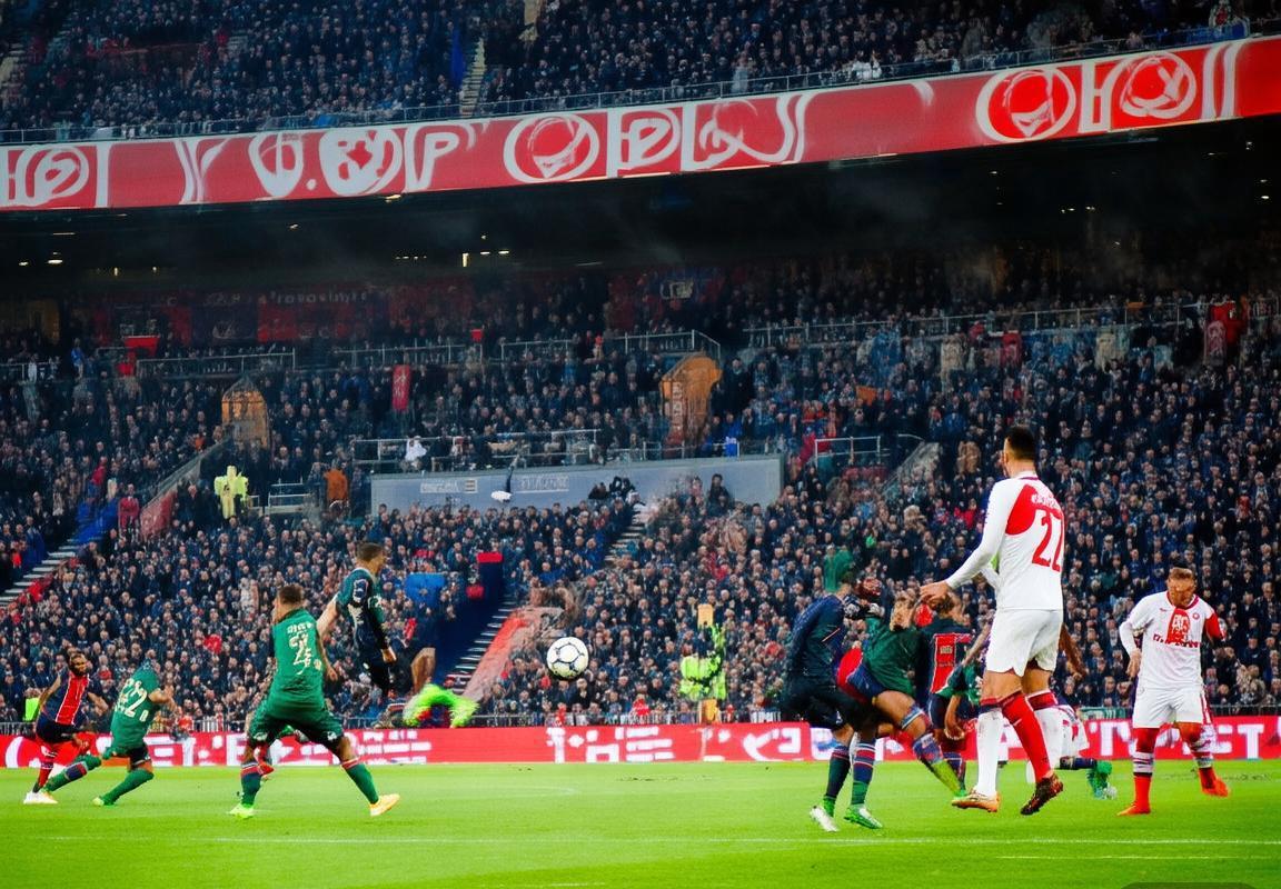 法甲巅峰对决：巴黎圣日耳曼VS第戎精彩战况回顾(图1)